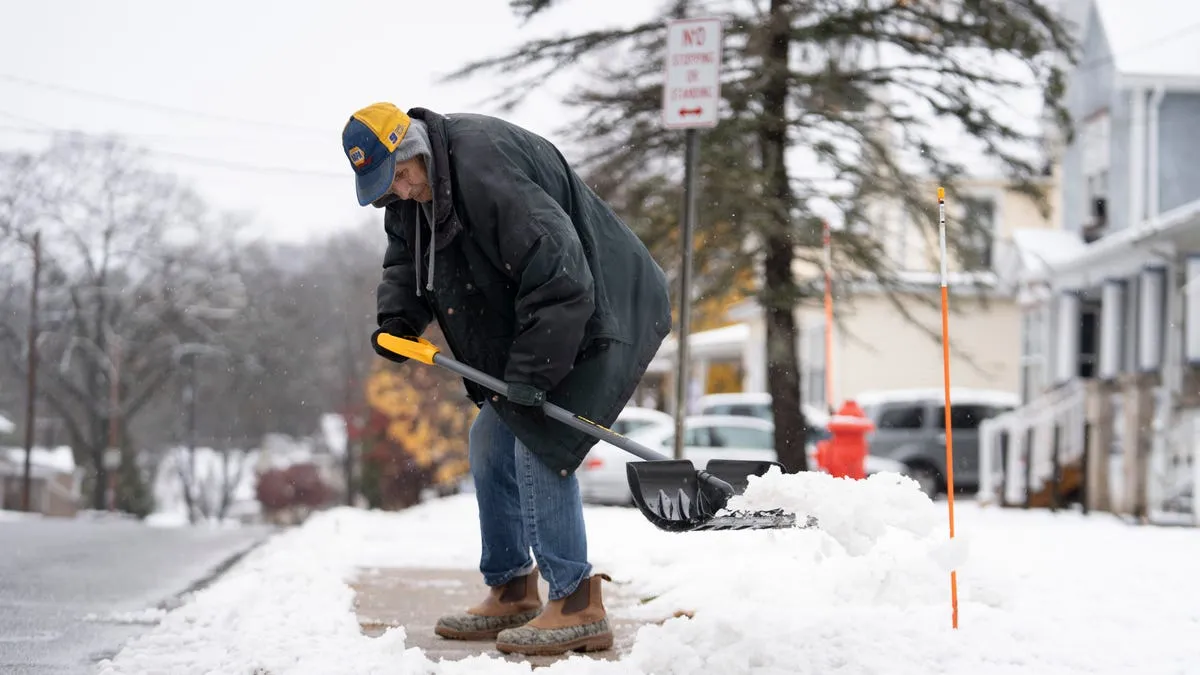 Hoe oud is te oud om sneeuw te scheppen? Aanbevelingen van experts